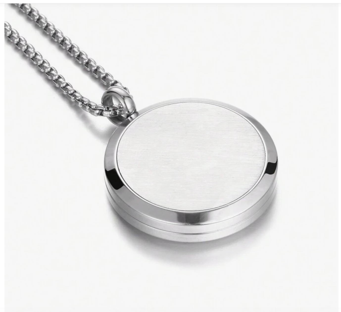Aromatherapy Locket Necklace - Image 4